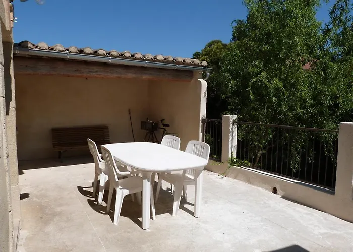 La Remise Nyaraló Le Cailar